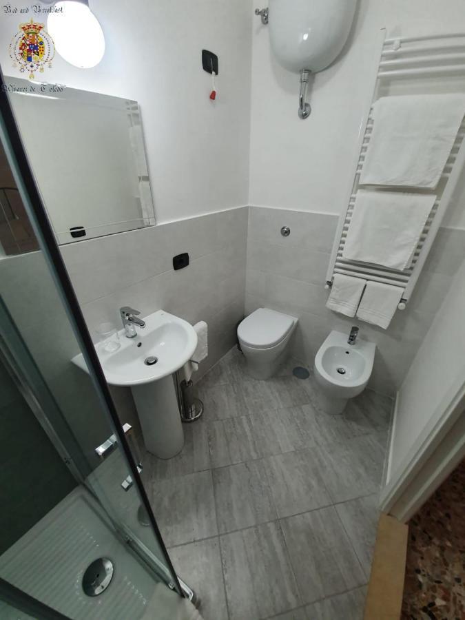 Alvarez De Toledo Bed & Breakfast Napoli Bagian luar foto